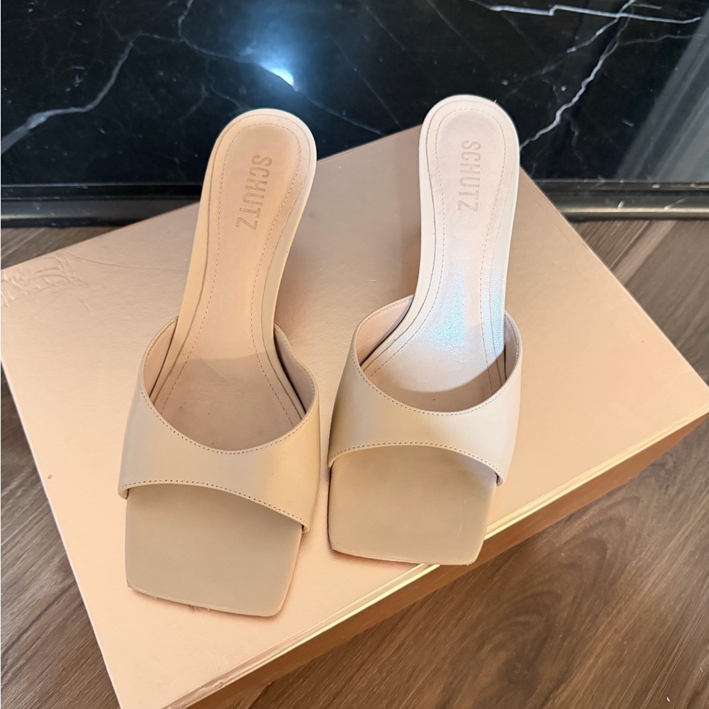 SCHUTZ Two-Tone Beige & Cream Open-Toe Mules - Picture 2 of 4